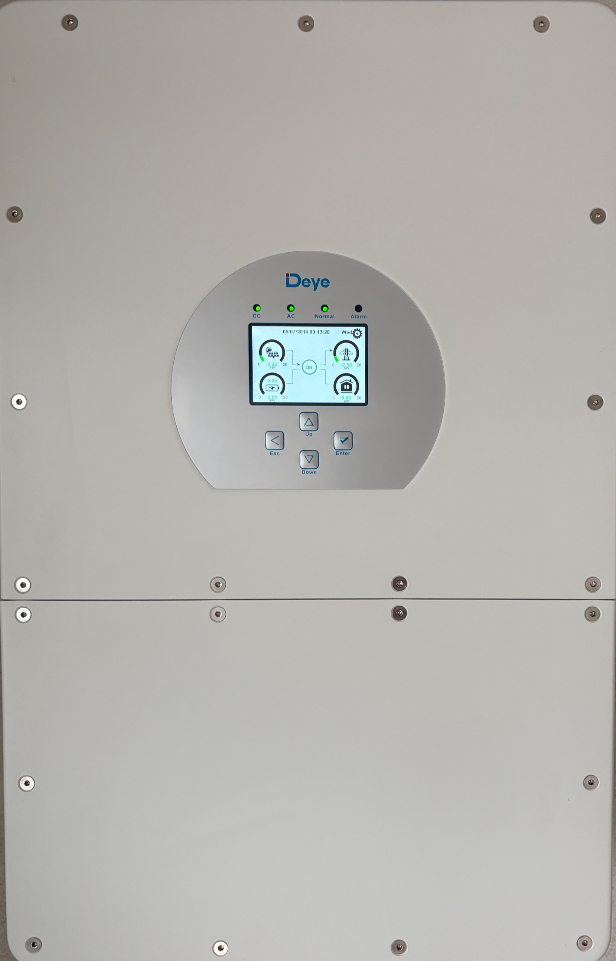 Deye solarni inverter